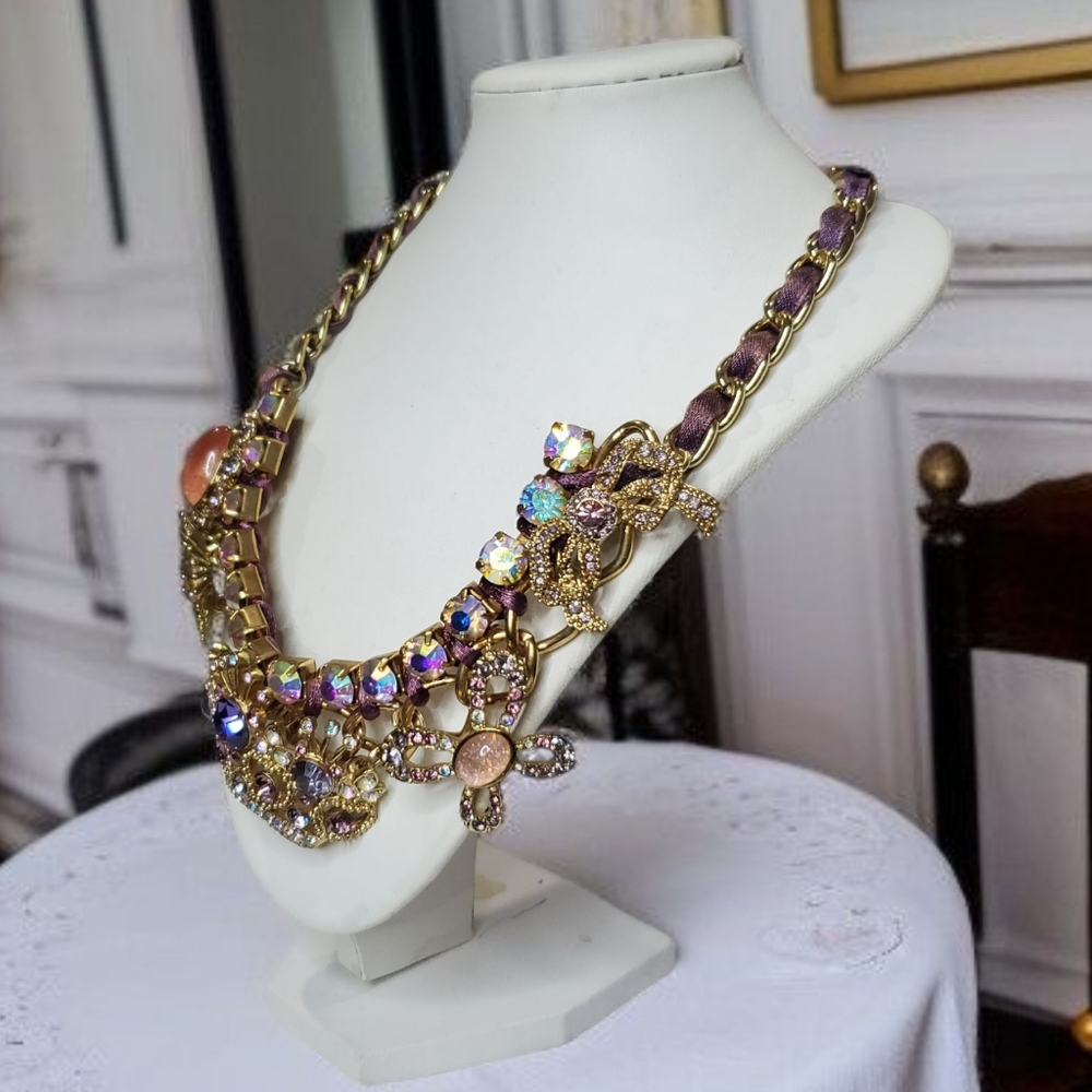 Betsey Johnson Vintage NWT Queen Royal Crown Statement Necklace - Picture 6 of 7
